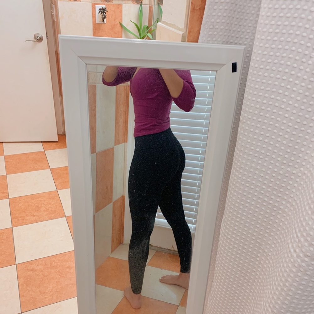 Black Lululemon leggings
